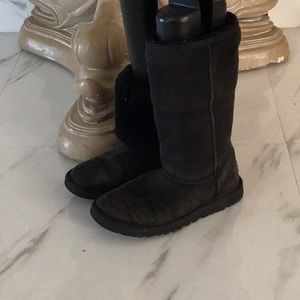 Tall black uggs